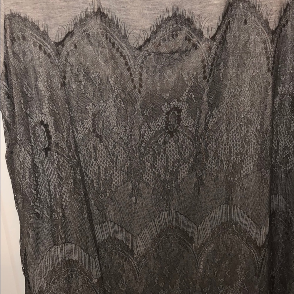 Grey lace trimmed tee